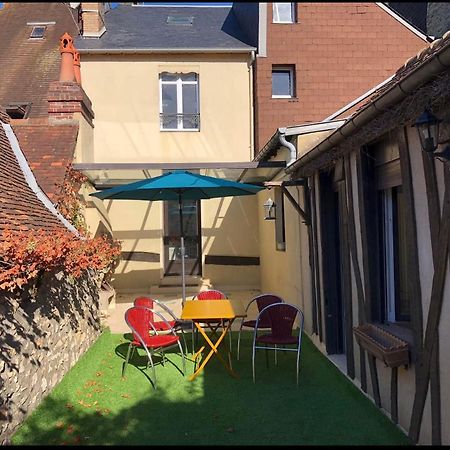 Les 3 P'Tites Pom'S Hotel Alençon Екстериор снимка